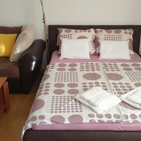 Apartman Dinka Punat Exterior photo